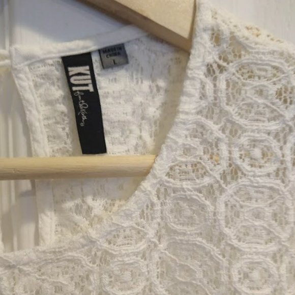 Kut From the Kloth Lace Top size Large - Picture 3 of 4